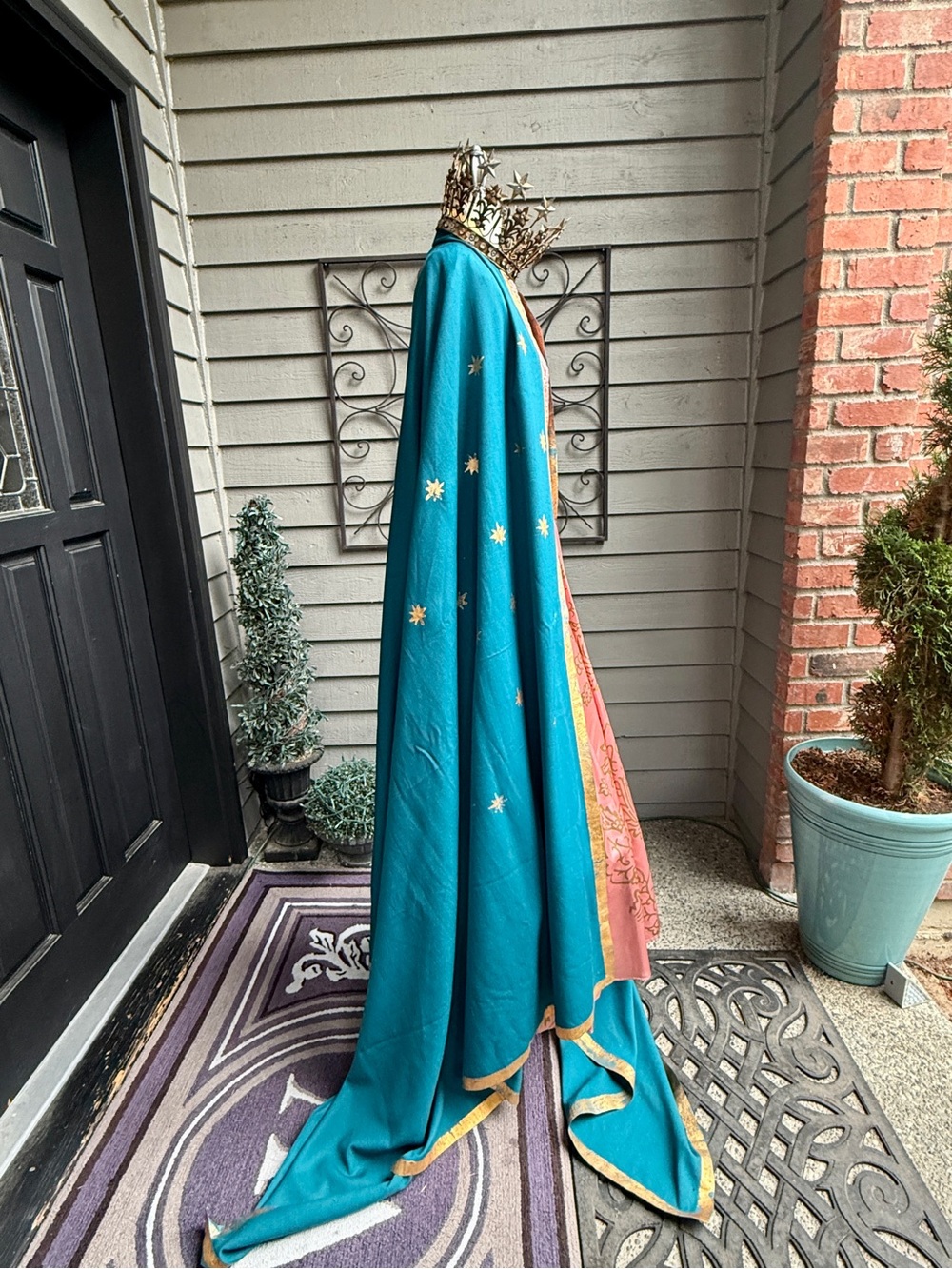 Our “Lady of Guadalupe” inspired replica costume Women’s Size 6 - Picture 4 of 11